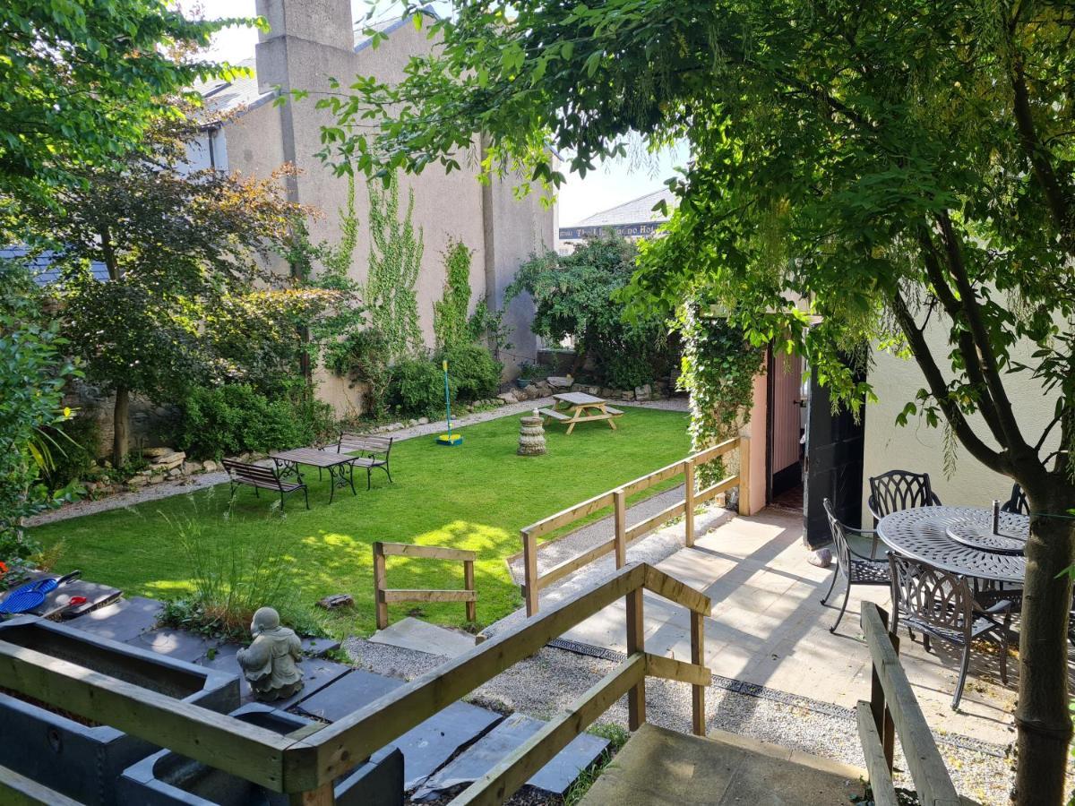 The Chelsea Bed and Breakfast Llandudno Exteriör bild