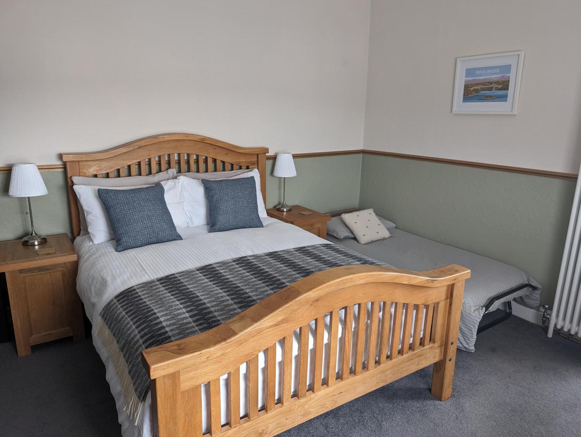 The Chelsea Bed and Breakfast Llandudno Exteriör bild