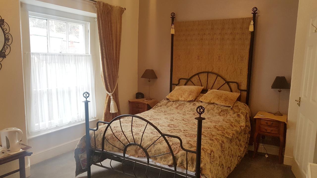 The Chelsea Bed and Breakfast Llandudno Exteriör bild