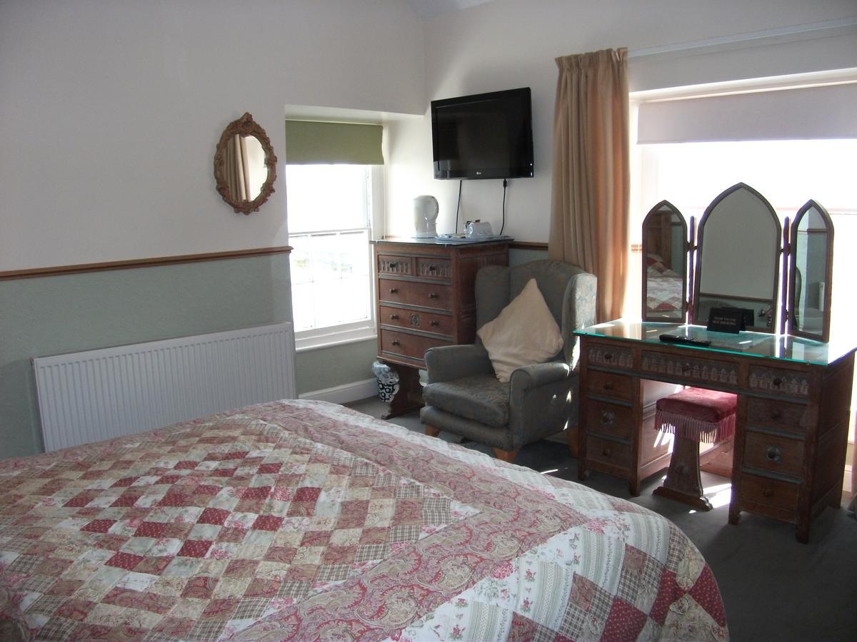 The Chelsea Bed and Breakfast Llandudno Exteriör bild